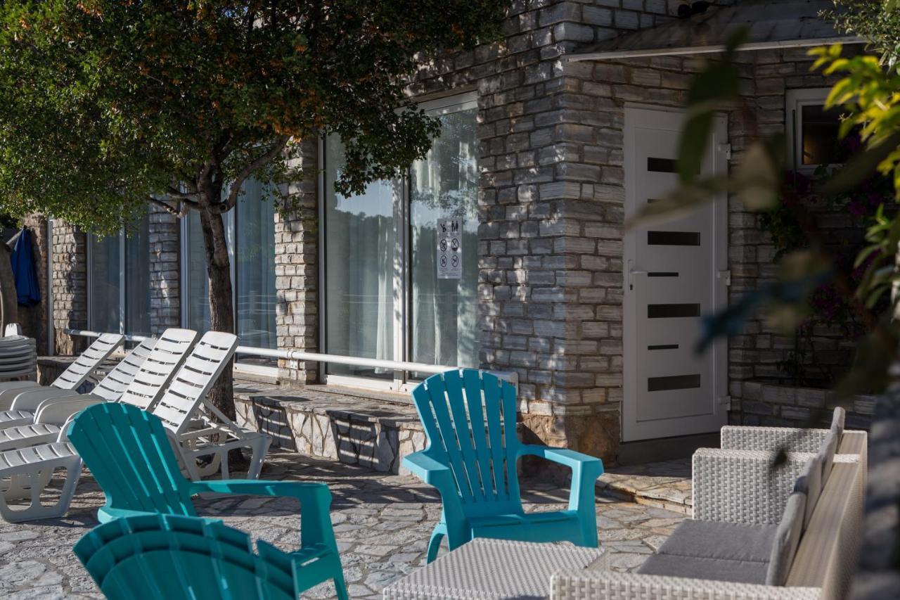 Resort Haus Toma Cesarica Eksteriør billede
