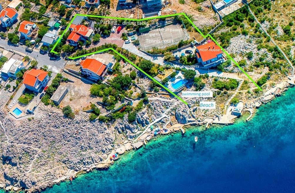 Resort Haus Toma Cesarica Eksteriør billede
