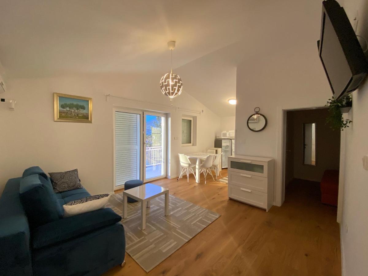 Resort Haus Toma Cesarica Eksteriør billede