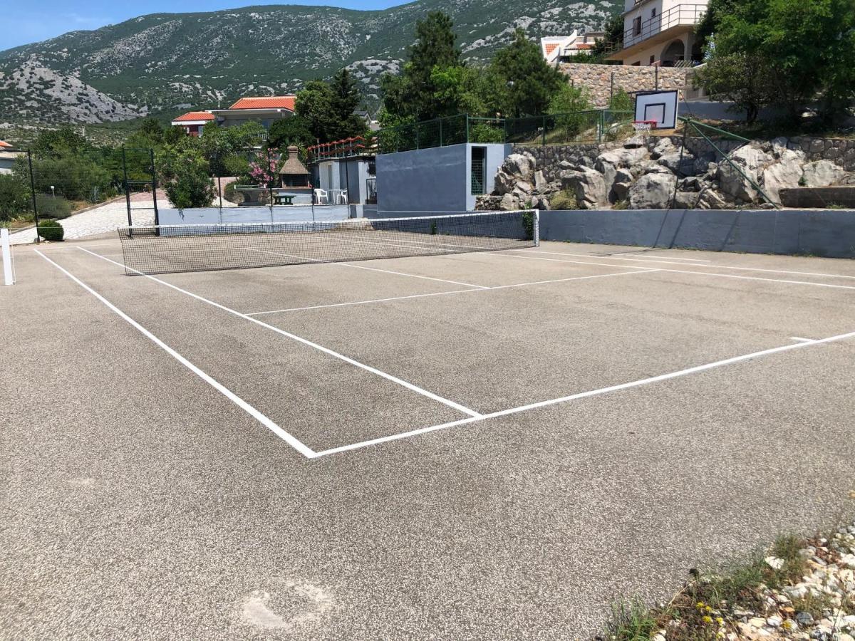 Resort Haus Toma Cesarica Eksteriør billede