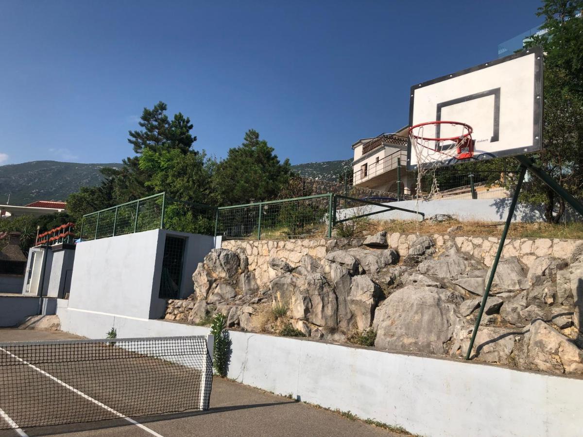 Resort Haus Toma Cesarica Eksteriør billede