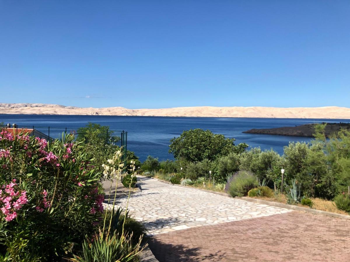 Resort Haus Toma Cesarica Eksteriør billede