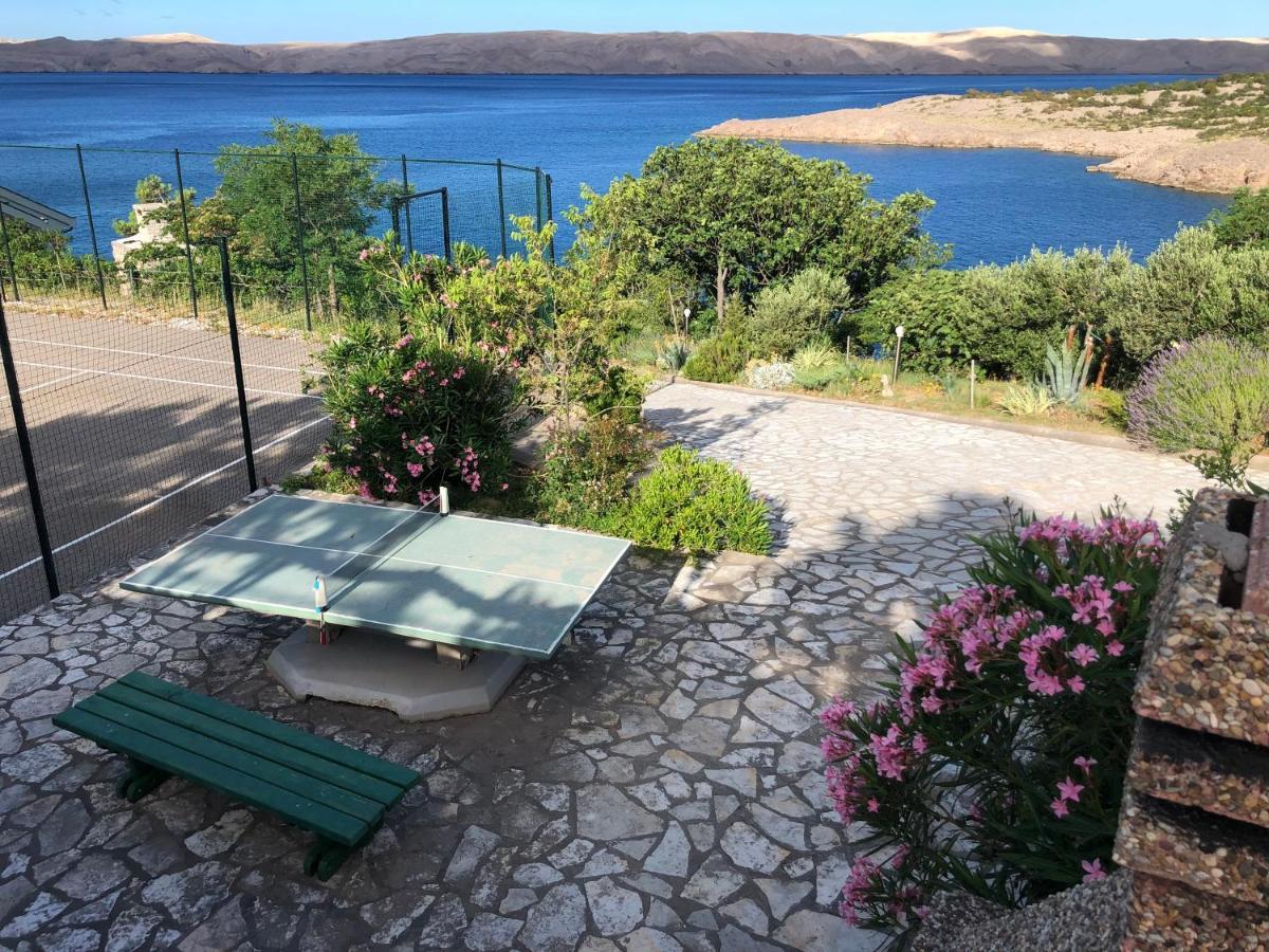 Resort Haus Toma Cesarica Eksteriør billede